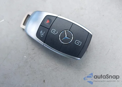 2019 Mercedes-Benz C 300 z USA, uszkodzony, nr VIN 55SWF8DB8KU294060